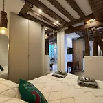 Elevator - Bright 1Br In The Heart Of Hip Paris, Montorgueil