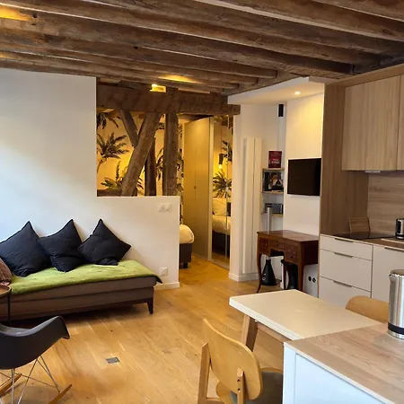 Apartment Elevator - Bright 1br In The Heart Of Hip Paris, Montorgueil Paris
