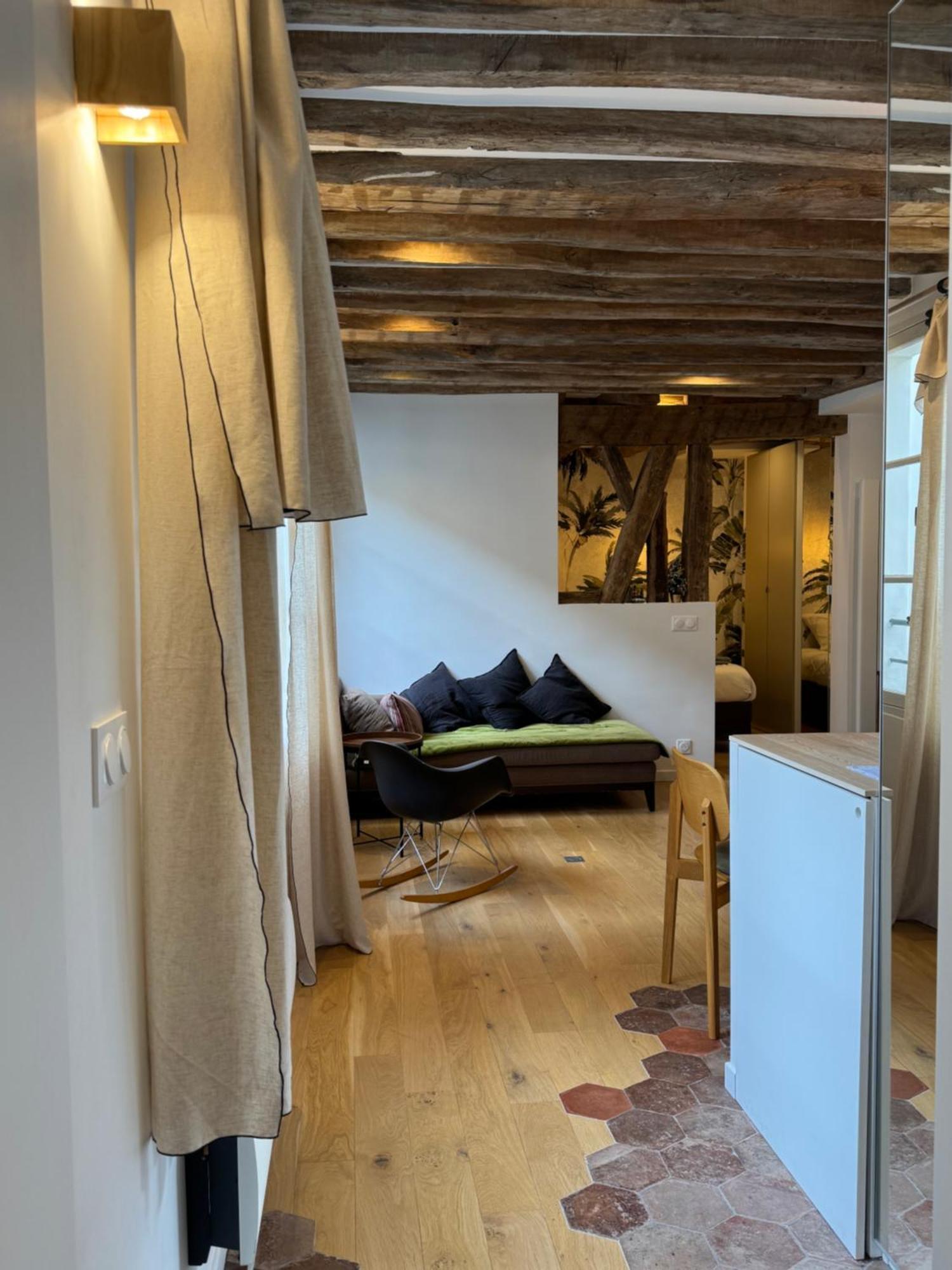 Apartment Elevator - Bright 1br In The Heart Of Hip Paris, Montorgueil Paris