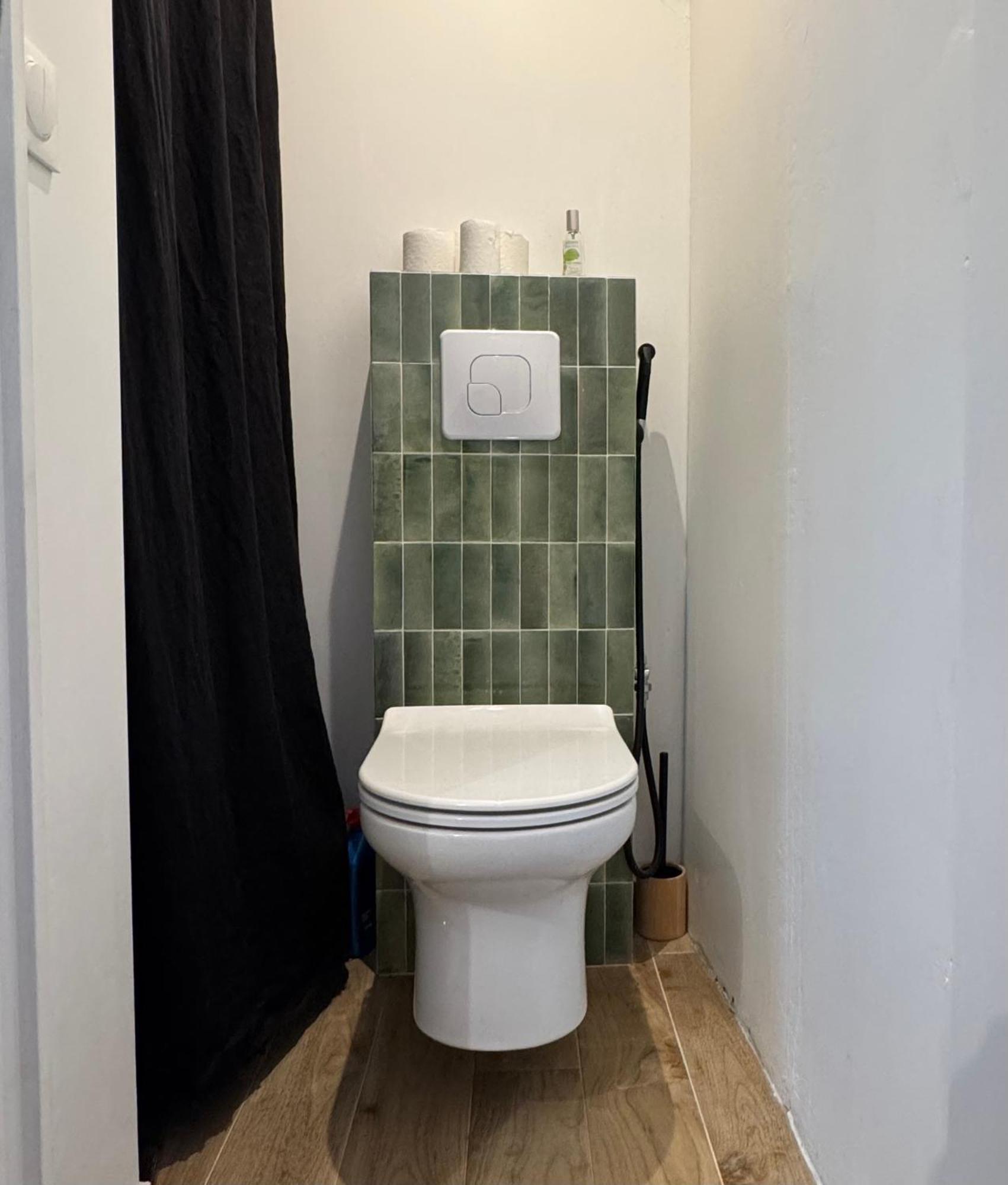 Elevator - Bright 1br In The Heart Of Hip Paris, Montorgueil Appartamento Parigi
