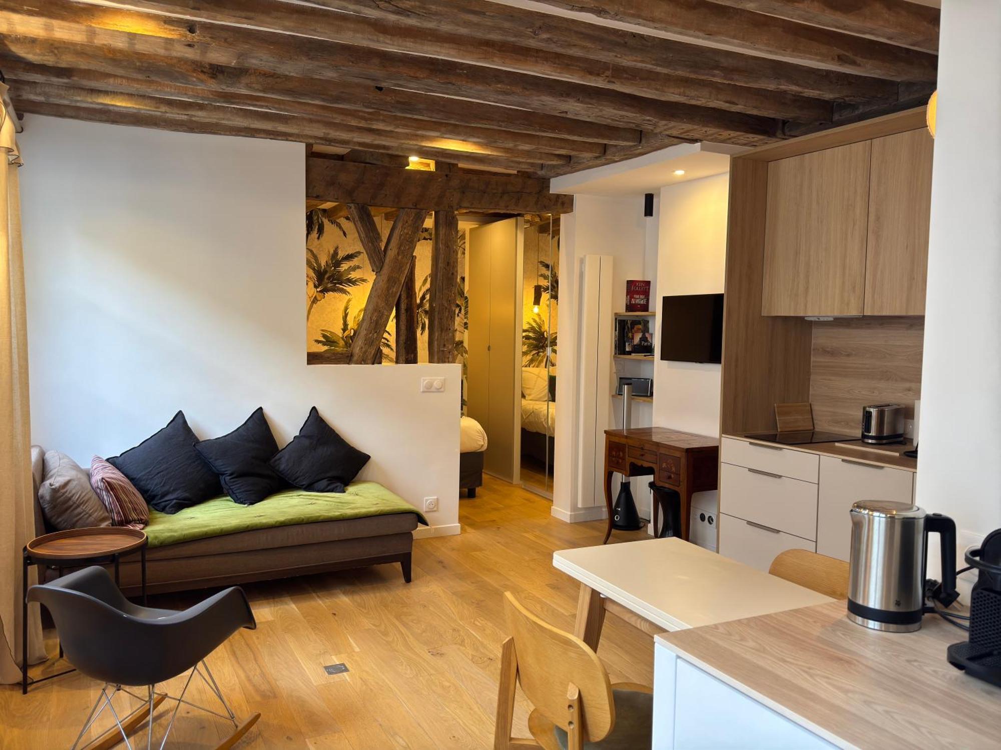 Apartment Elevator - Bright 1br In The Heart Of Hip Paris, Montorgueil Paris